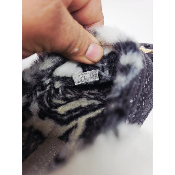 Crocs Women 7 Winter Slide - Picture 6 of 7